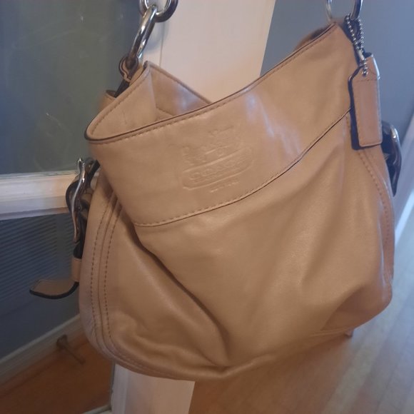 COACH Zoe Beige Leather Hobo Handbag Purse F12671 - Picture 2 of 8